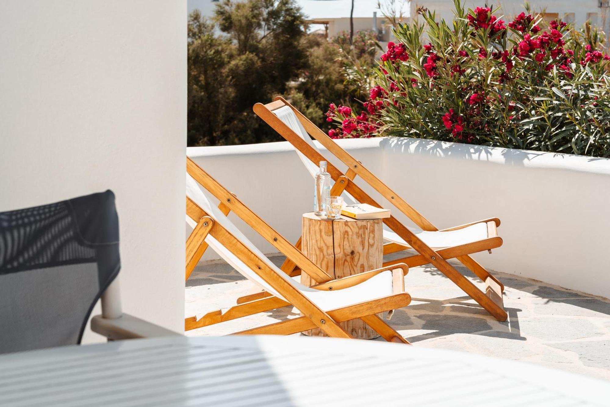 Ploes Seaside Houses Plaka  Ngoại thất bức ảnh
