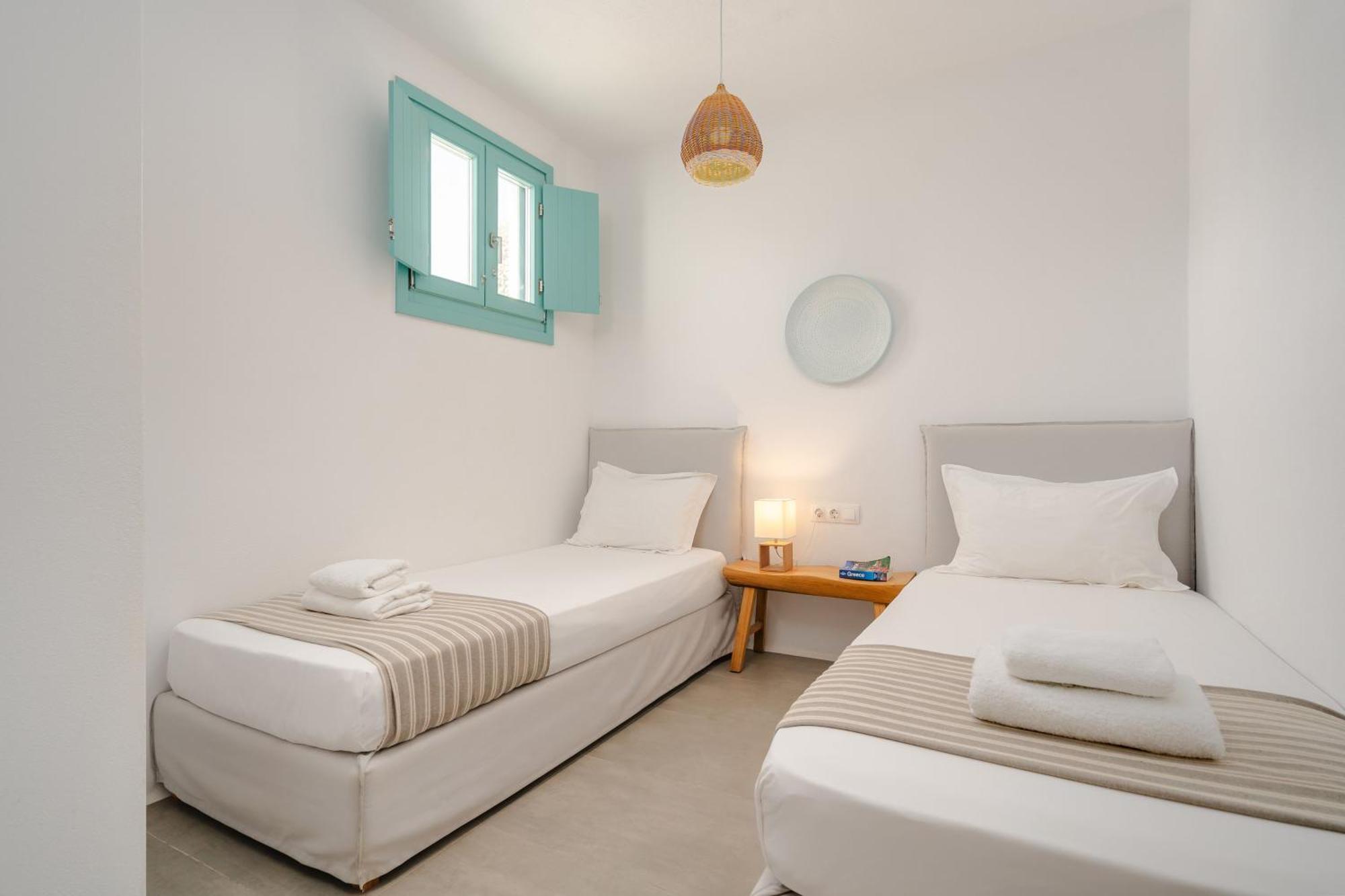 Ploes Seaside Houses Plaka  Ngoại thất bức ảnh